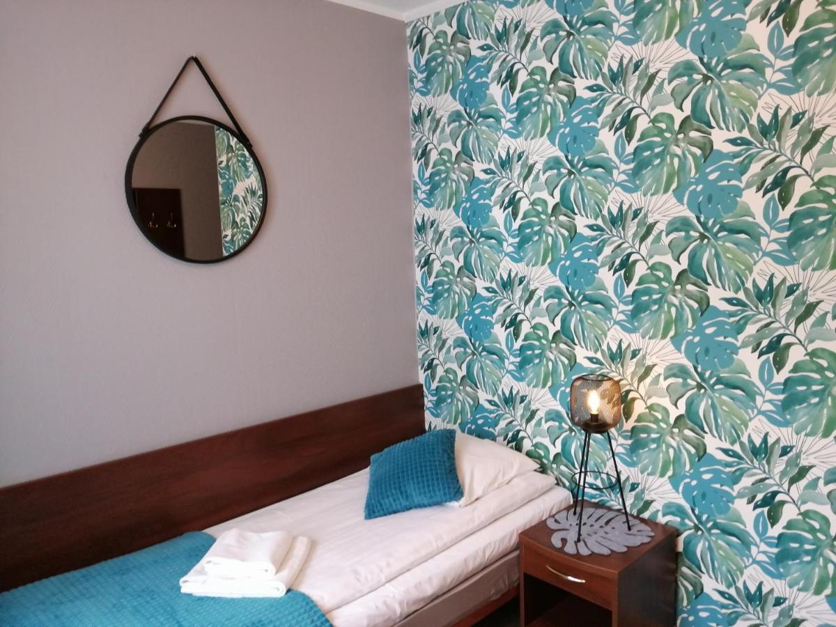 Bed and Breakfast Platinum Budzyn  Экстерьер фото